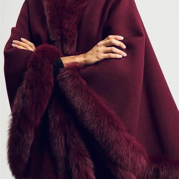 TOM GUTIE Luxury Baby Alpaca Cape with Fur - Picture 3 of 6